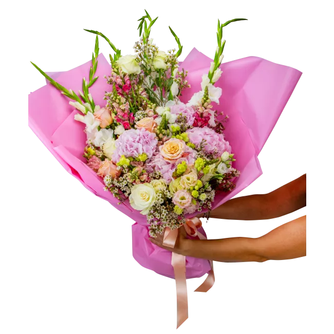 kytice hortenzií, růží a gladiol